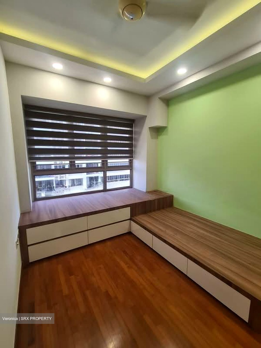 Waterfront Gold (D16), Condominium #556831191